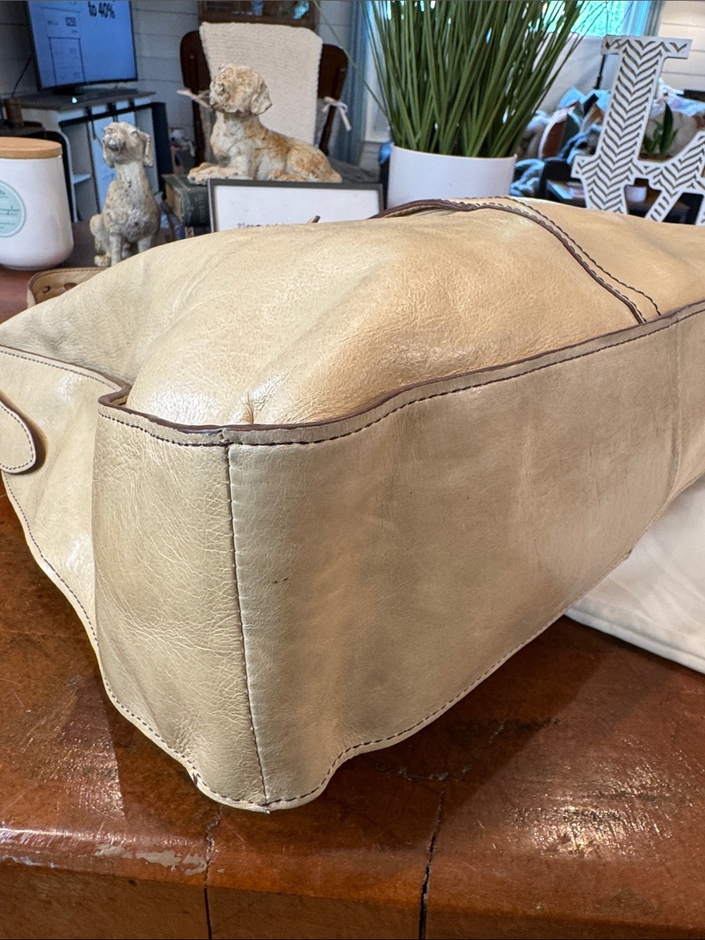 Hobo Beige Leather Hobo Bag with Patterned Scarf - Picture 10 of 14